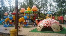 Ini Dia Pantai dan Wahana Bermain di Tengah Kota Batam