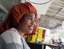Sibuk Memulung, Sari Lupa Rayakan Hari Kartini