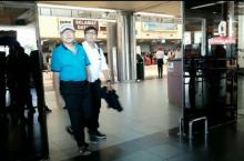 BREAKING NEWS: Tjipta Fujiarta Dibawa ke Batam, Jaksa Kawal Ketat di Bandara