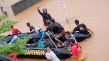 Marinir Tak Gentar Evakuasi Korban Banjir Meski Lokasi Dekat Persinggahan Buaya