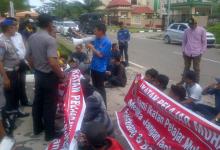 Lagi, Mahasiswa Demo Minta Hakim Tiwik Dipindah dari Batam