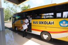 Disdik Bintan Rogoh Rp 11,8 Miliar Sewa Pompong dan Bus Sekolah