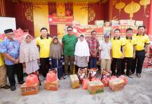 Jelang Imlek 2570, Vihara Dharma Shanti Tanjunguban Bagikan 350 Paket Sembako