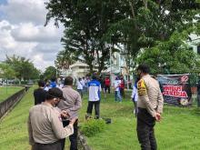 Ratusan Personel Polisi Kawal Aksi Mogok Kerja Buruh di Batam