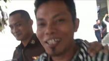 Divonis Hakim 7 Tahun Penjara Terdakwa Narkoba Ini Tertawa