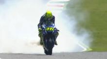 Ternyata Ini Penyebab Motor Valentino Rossi Berasap  