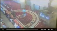 [VIDEO] Seorang Pria Tiba-tiba Mengamuk dan Menampar Imam Masjid Negara