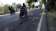 Jalan Berlubang di Tanjungpinang Ini Potensi Renggut Nyawa Pengendara