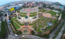 Menakjubkan, Ini Penampakan Alun-alun Engku Putri Batam Centre dari Udara 