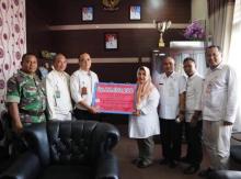 PT Sat Nusapersada Serahkan Rp 28 Juta untuk Korban Gempa Sulteng