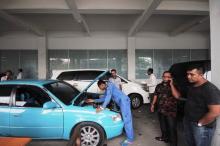 Warga Padati Kantor Samsat di Hari Terakhir Pemutihan Pajak Kendaraan