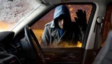 Warga Heran Mobil "Bergoyang" Sendiri di Batamindo, Ternyata Guru dan Siswi Lagi...