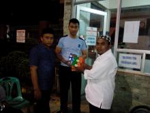 Sahur on The Road, Komunitas Sosial Kepri Bagi-bagi Santapan Sahur 