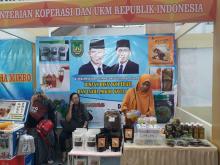 Mantan Pramugari Olah Kulit Jeruk Jadi Bisnis Menjanjikan