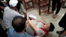 Jadi Terdakwa, Pengusaha Karimun Billy Guling-guling di Ruang Sidang