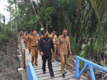 Karimun Kembangkan Hutan Wisata Mangrove di Kundur