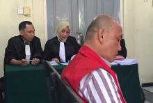 Dasta Analis Pejamkan Mata Dengar Tuntutan 11 Tahun Penjara