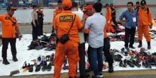 Tangisan Keluarga Korban Lion Air JT-610 Pecah Saat Kedatangan Jenazah