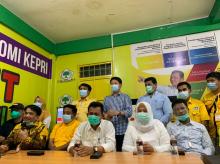 Ansar-Marlin Klaim Menang Versi Quick Count Lembaga Survei Indikator