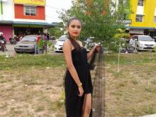 68 Model dengan Berbagai Pose Hibur Warga di Taman Gajah Mada