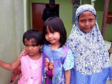 Kisah Haru Para Anak Yatim Usai Panti Asuhan Mereka Terbakar