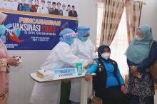 Sebelum Divaksin Tahap Dua, Kadar Kolesterol Wako Rahma Naik