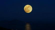 Fenomena Supermoon Berdampak ke Warga Pesisir, BMKG Imbau Tetap Waspada