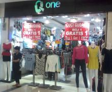 Di Toko Q-One Nagoya Hill Ini Beli Satu Gratis Satu