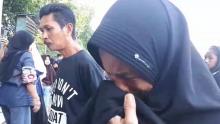 Warga di Karimun Teteskan Air Mata Beri Dukungan Moril untuk Nurdin