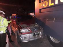 Firmansyah Tabrak Mobil Water Cannon Pengamanan KPU Kepri