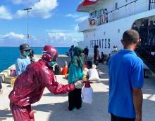 Minim Sarana, Disinfektan di Pulau Laut Natuna Pakai Semprot Tanaman Hias