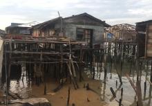  Atap Rumah Saya Tercabut dan Berputar-putar di Udara...