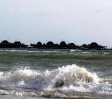 Waspada, Prakiraan Gelombang Laut Mencapai 2 Meter