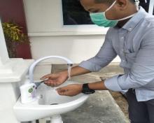 Cegah Covid-19, BRK Capem Daik Sediakan Westafel dan Hand Sanitizer untuk Nasabah