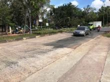 Jalan Raja M Tahir Greenland Batam Rusak