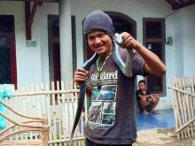 Tewas Dililit Ular Sanca, Ini Momen Jana Atraksi Bareng Kobra