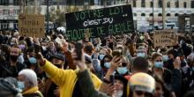 Empat Polisi Prancis yang Pukul Pria Kulit Hitam Diselidiki dan Ditahan