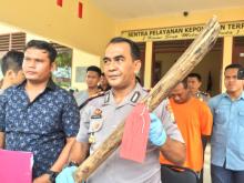 Gara-gara Dicemburui, Suami Pukul Kepala Istri Pakai Kayu