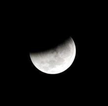 Nikmati Gerhana Bulan Sebagian Nanti Malam
