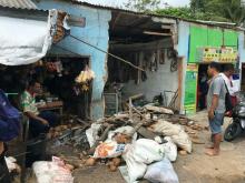 Dua Kios Warga Hancur Diterjang Truk Damkar di Bintan