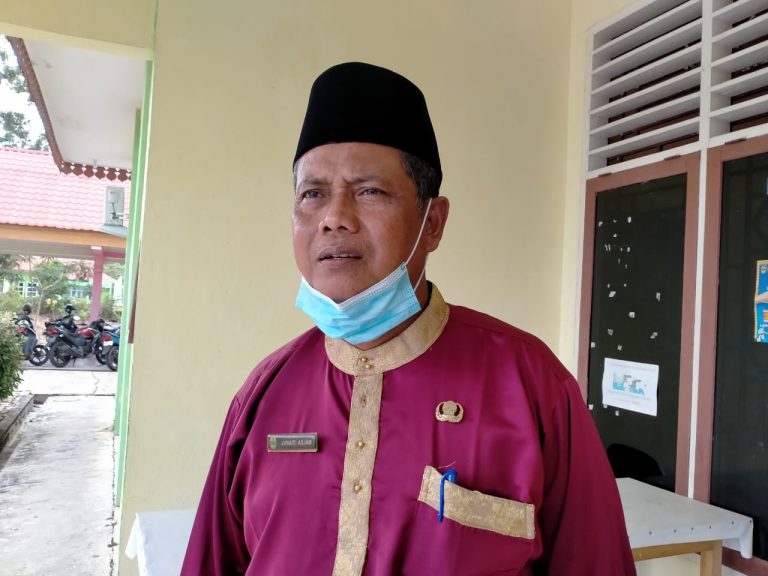 Disdik Lingga Janji Perbaiki Bangunan SDN 022 di Pulau Buluh