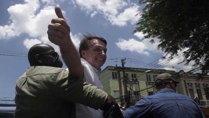 Presiden Brasil Didenda karena Langgar Pembatasan Corona