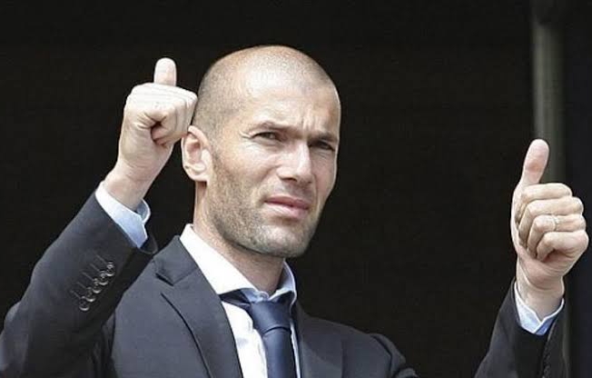 Zidane Mundur dari Real Madrid
