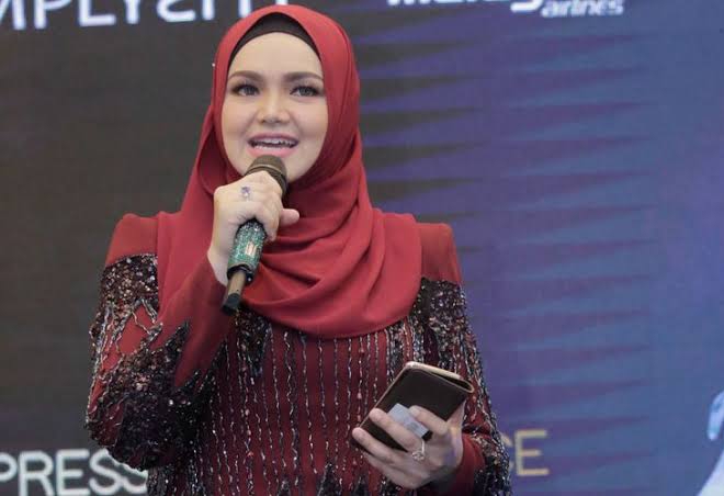 Penyanyi Kondang Malaysia Siti Nurhaliza Didenda Rp 34 Juta Langgar Prokes