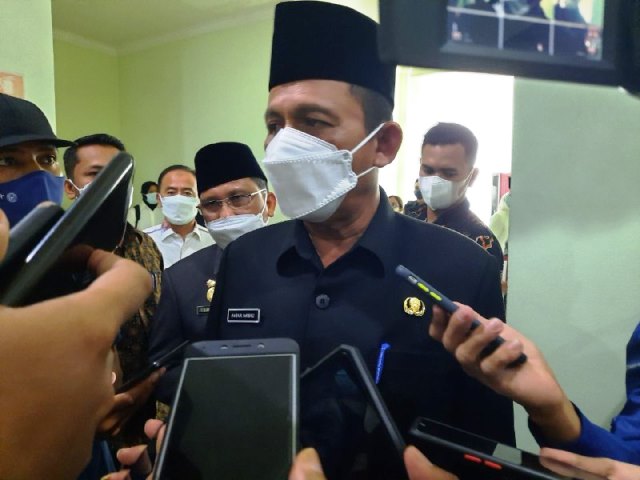 Gubernur Ansar: Pemda Harus Bantu Ekonomi Warga Pasien Isolasi Mandiri