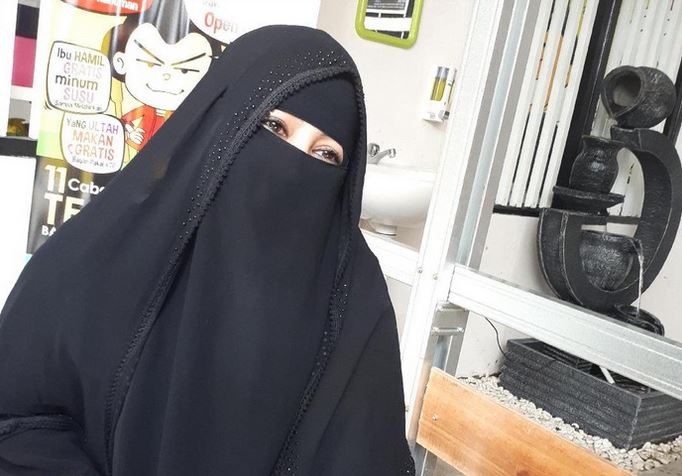 Sahabat Minta Setop Bicarakan Poligami Mendiang Uje!