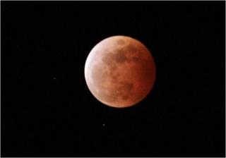 Once in 195 Years, Batam Residents Fail to Watch a Lunar Eclipse