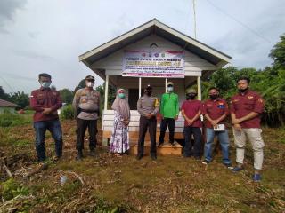 RCommunity Meranti Serahkan Bantuan ke Posko PPKM di Dua Desa