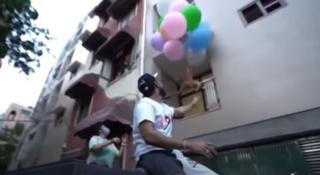 Youtuber India Ditangkap usai Bikin Konten Terbangkan Anjing Pakai Balon