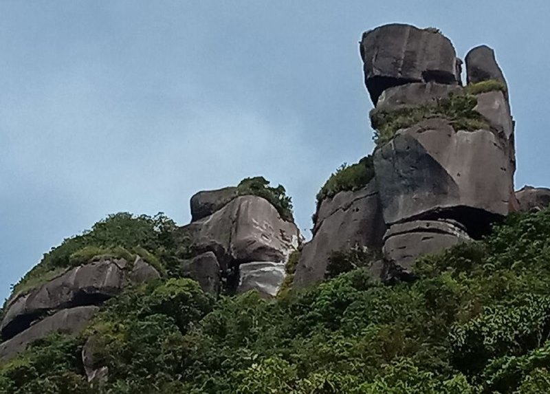 Batu Marwah di Gunung Ranai Longsor, Warga: Pertanda Alam Bagi Natuna